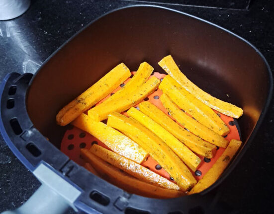 Palitos de Cenoura na Air Fryer bem temperados e saudáveis com 3 Ingredientes