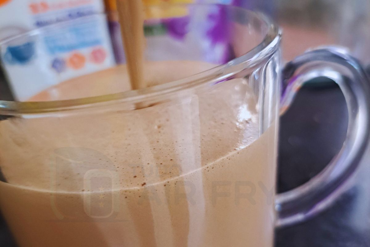 Cappuccino Gelado feito em casa: A solução para os amantes de café com apenas com 3 ingredientes