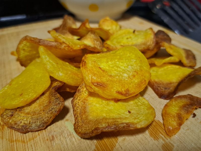 Experimente Chips de Mandioquinha na Air Fryer